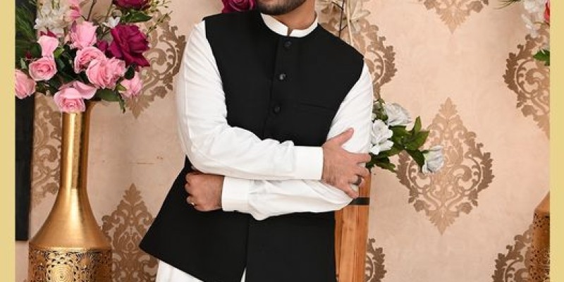 Winter Clearance Sale 2022 by Saeed Ajmal! On the entire stock, there is a flat 50% and 30% discount 2 