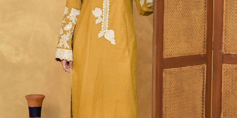 Edenrobe is having a Pakistan Day Sale with up to 50% off on Multiple Categories. 2 