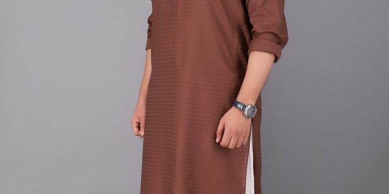 Pakistan Day celebrations Sale at Oaks! FLAT 25% off on Women Stock 2 