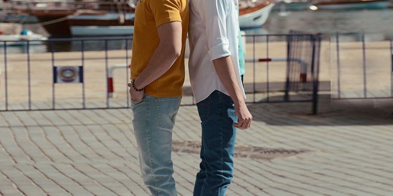 Pakistan Day Sale at Equator Stores! FLAT 20% off on Entire Stock 2 