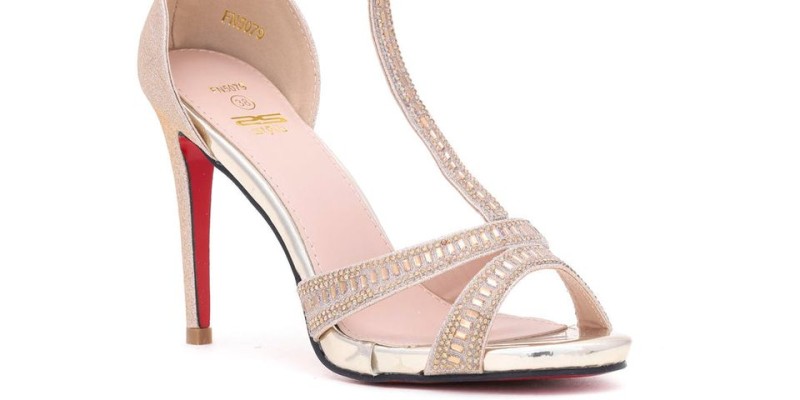 Stylo Shoes Pakistan Day Sale! FLAT 20% off 2 