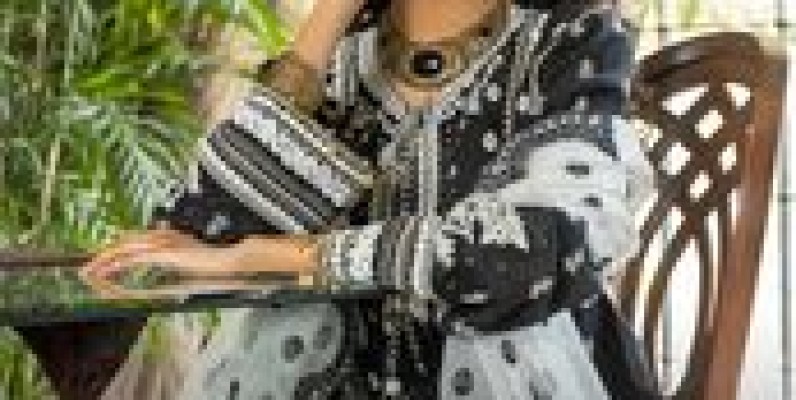 Lakhany by LSM Mid Summer Sale! Upto 50% off till stock last 2 