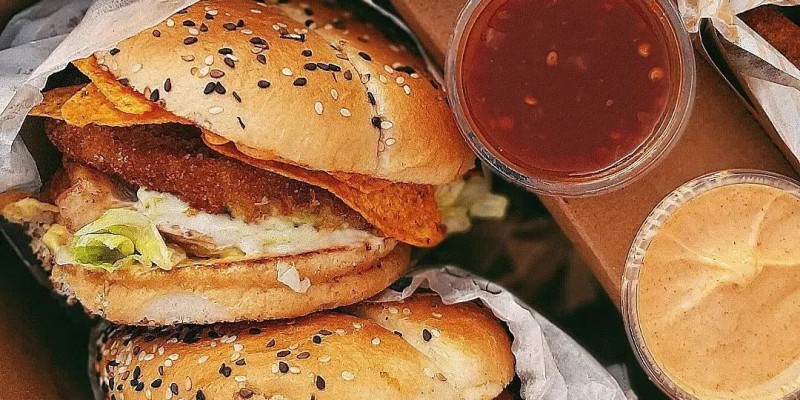 Burger O'Clock Summer Deal Starting Rs. 699 2 