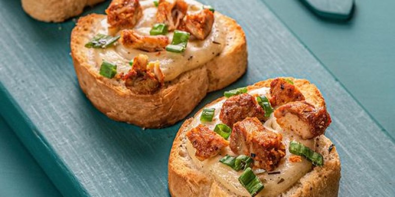 Broadway Pizza! CM Deal 1 For Rs.799/- 2 