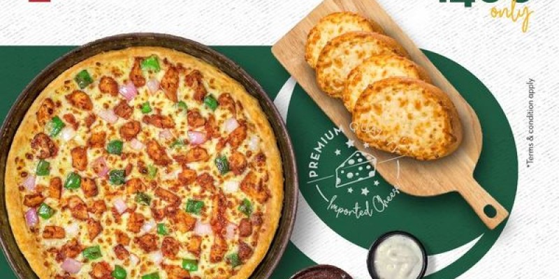 Pizzeria Azadi Deal 1 For Rs.1400/- 2 