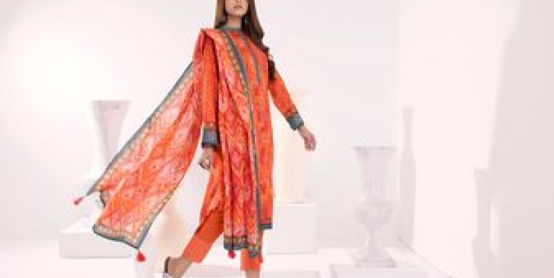 Pakistan Day Sale at Lakhany! Flat 20% & 30% Off 2 