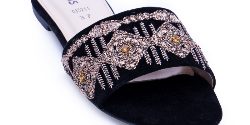 Heels Mother's Day Sale Flat 25% off 2 