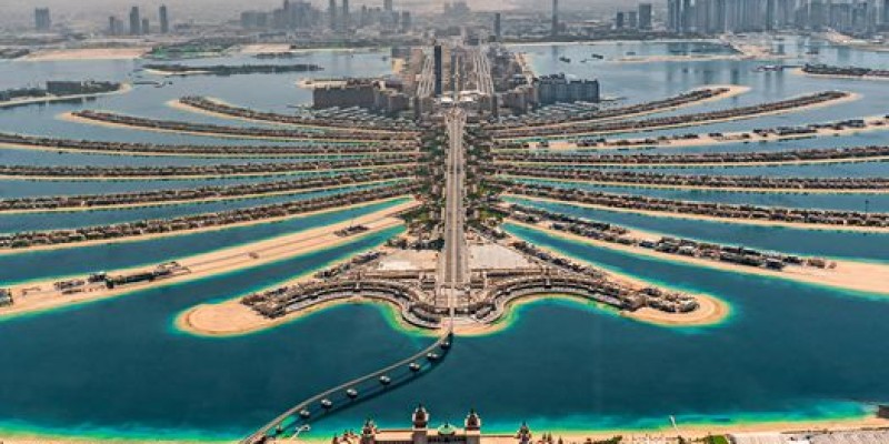 Upto 10% discount on Emirates flights with Meezan Bank 2 