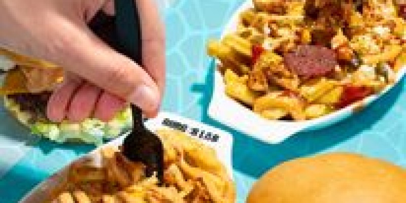 Burger Lab Spicy Crisp Combo! Rs.999 2 