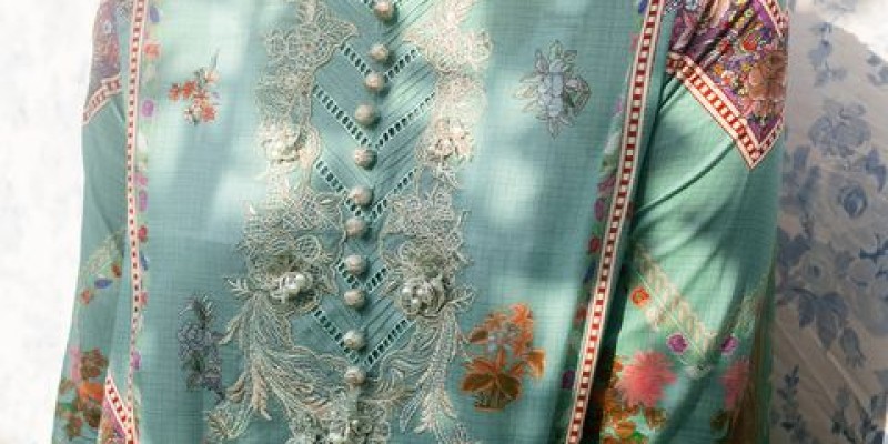 Sana Safinaz Pre EID SALE Flat 30% off 2 