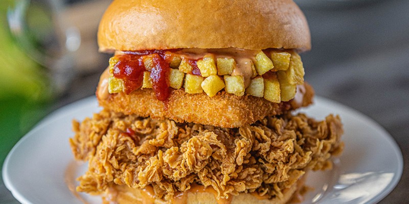 Burger Lab Offering Cricket Combo 1 For Rs.649/- 2 