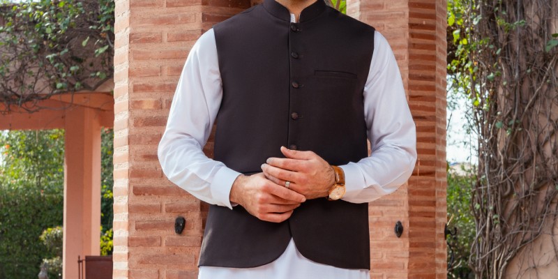 Diners End Of Season Sale FLAT 30% OFF on all Items 2 