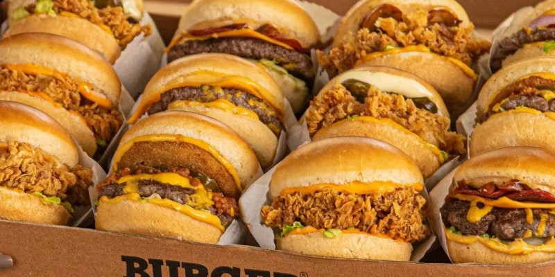 Burger O'Clock Mighty Deal 3 For Rs.1599/- 2 