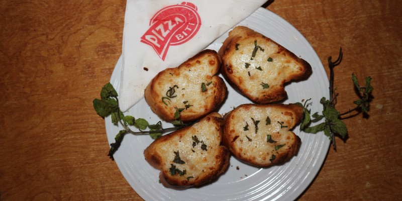 Pizza Bite Champions World Cup Deal 4 For Rs.1800/- 2 