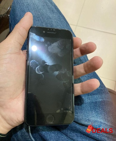 Iphone SE 2020 (64 GB) PTA Approved image 1