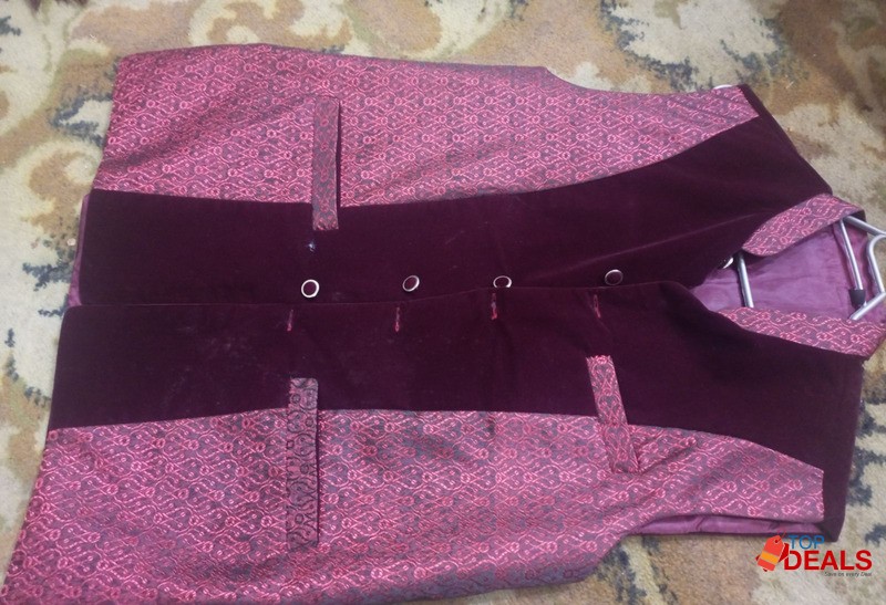 Medium kuch Large hain image 1