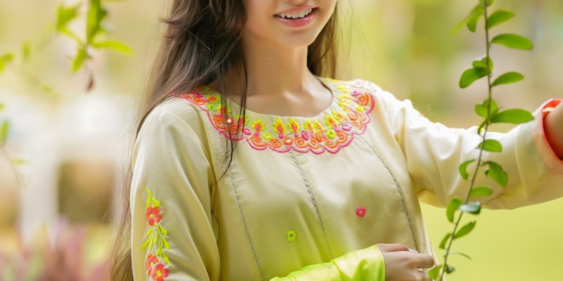 End-of-Winter-Season Sale at Ochre Clothing! Winter stock is discounted by 30% and 50% respectively 3 