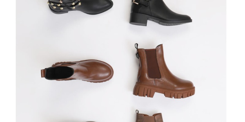 Almas is having a winter sale towards the end of the season! All winter clearance stuff is discounted by 40% 3 