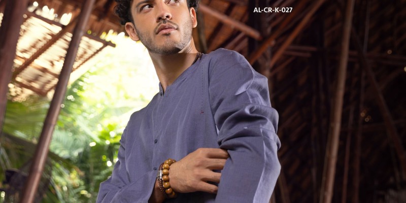 Pakistan Day Sale at Almirah! A FLAT 23% Off and a FLAT 40% Off 3 