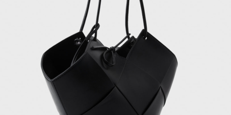 Women's Days Sale at Sapphire! You can save up to 50% on your favourite items 3 