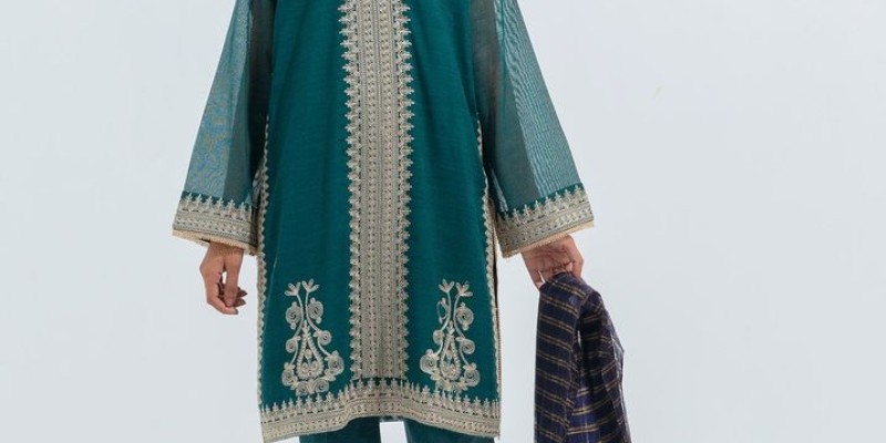 Pakistan Day Sale at BEECH TREE! FLAT 23% off 3 