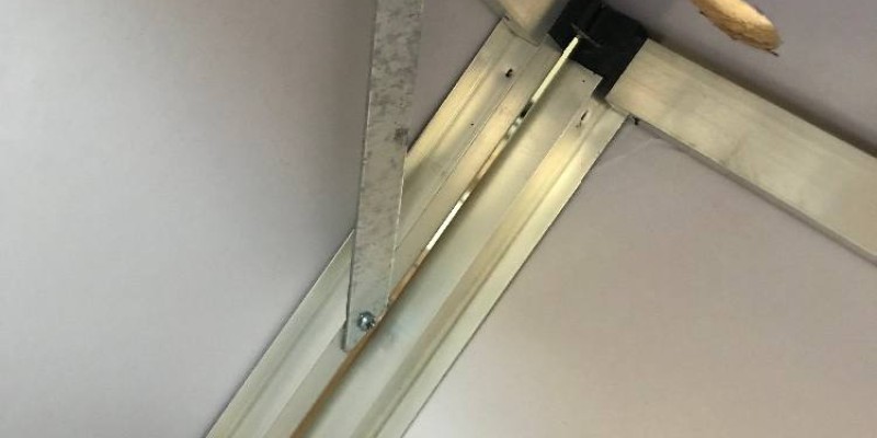 IMPORTED ALUMINIUM FOLDABLE PROMOTION TABLE / PORTABLE CHINA KIOSK image 3