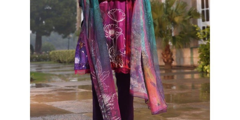 Almirah Summer Gala Sale! UP TO 50% OFF on Summer stock 3 