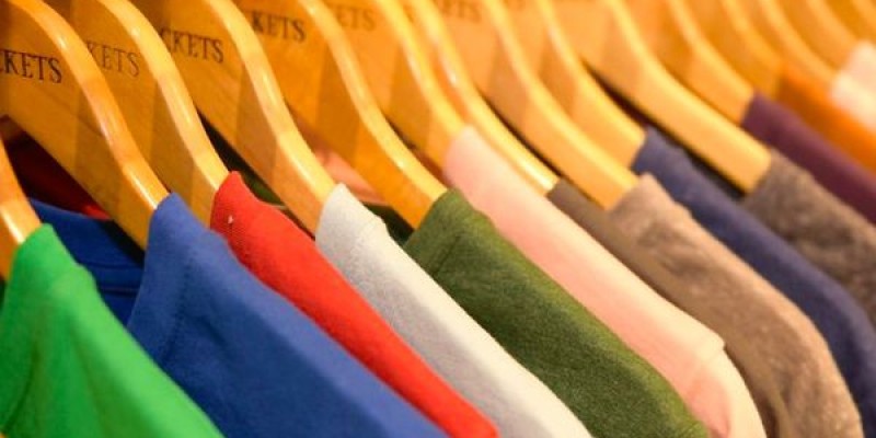 BRACKETS  FLAT 25% off on Everything 3 