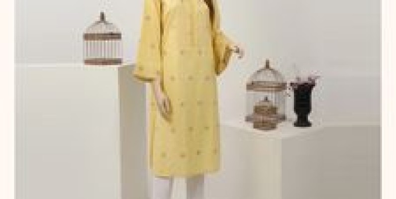 SAYA  Azadi Sale! UP TO 50% off 3 