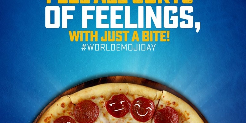 Domino's Pizza Fix for Four Deal! Rs.2299 3 