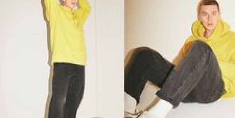 Levi's Holiday's Sale Flat 30% & 50% Off 3 