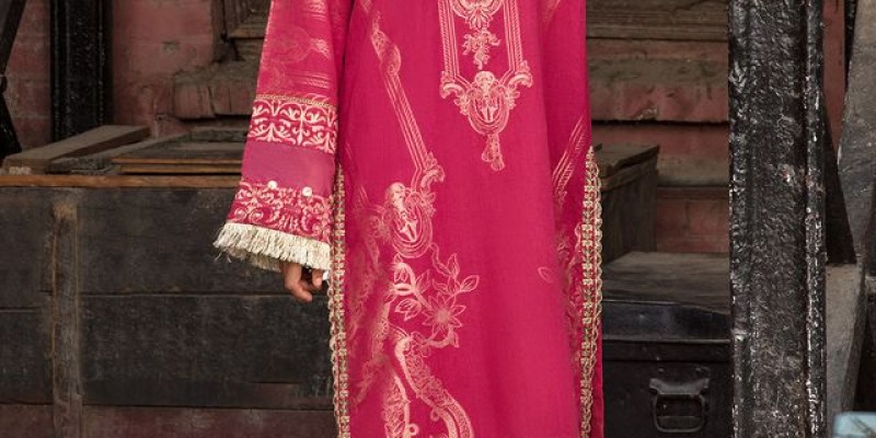 Declare New Year Sale Flat 25% & 30% Off 3 