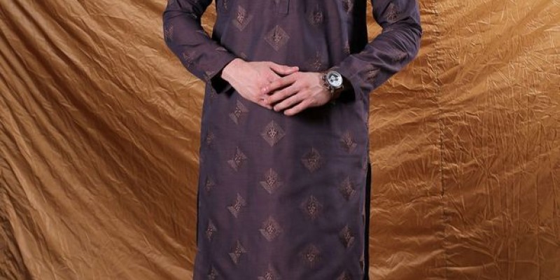 End-of-season sale on Essentia flat 50% Off 3 