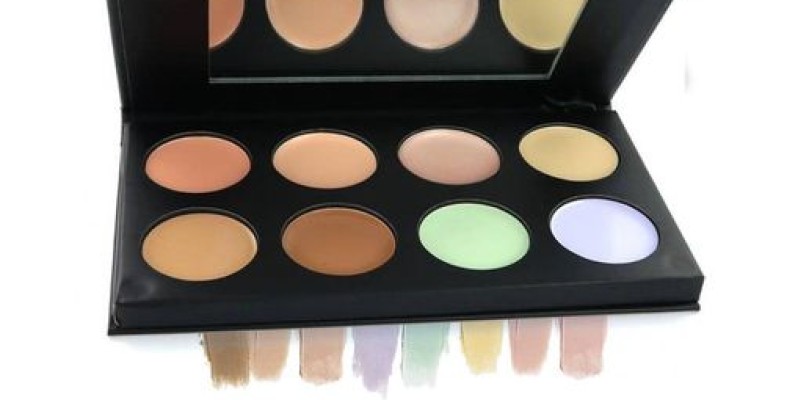 Valentine's Day Sale at Emporium Cosmetics! Save up to 50% 3 