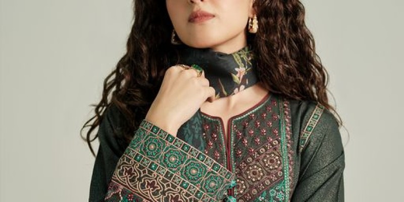 AMMARA KHAN End Of Season Sale Upto 50% Off 3 