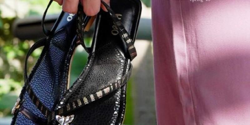 HOBO Mother’s Day | Buy 2 pair of shoes and get 30% off 3 