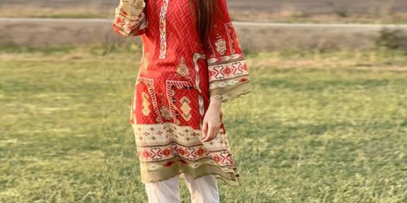 Khas Stores Summer Sale Flat 20% & 40% Off 3 