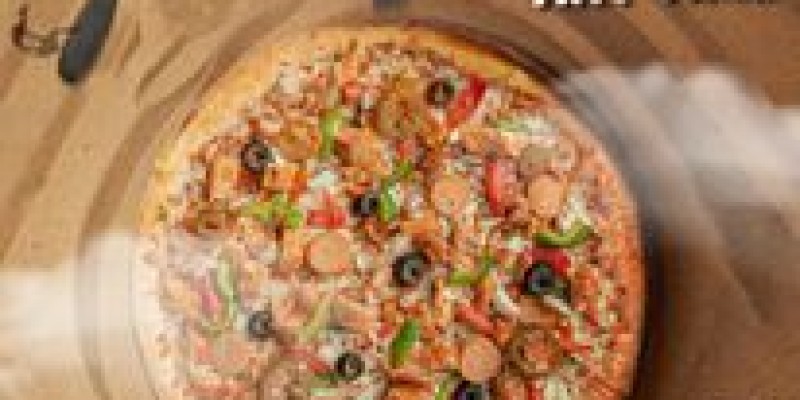 HBL Bank is giving 15% discount on New Yorker Pizza 3 