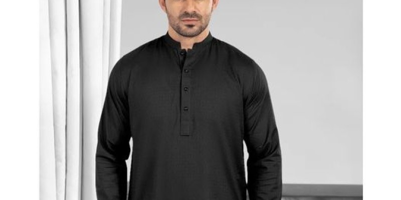 Royal Tag BLACK ESSENTIALS! Sale Upto 50% Off 3 