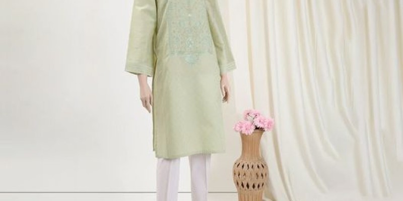 Saya Azadi Sale: Flat 30% Off on Everything! Don't Miss Out! 3 