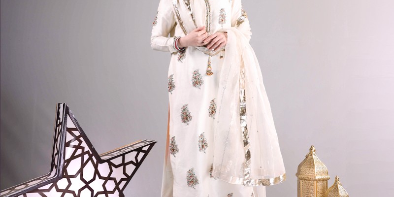 Bata Offering Independence Day Sale FLAT 25% OFF 3 