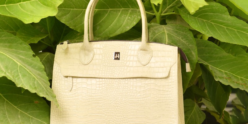 Azaadi Sale Hub Leather Offers 10% off on All Leather Products 3 