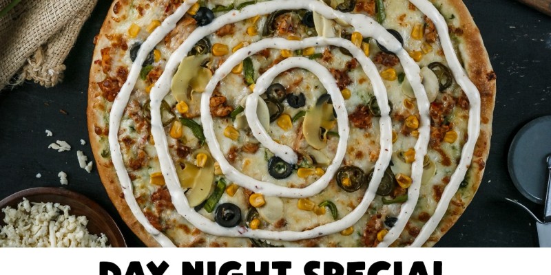 Day Night Pizza! Enjoy 60% Discount On Deal 8 For Rs.1149/- 3 