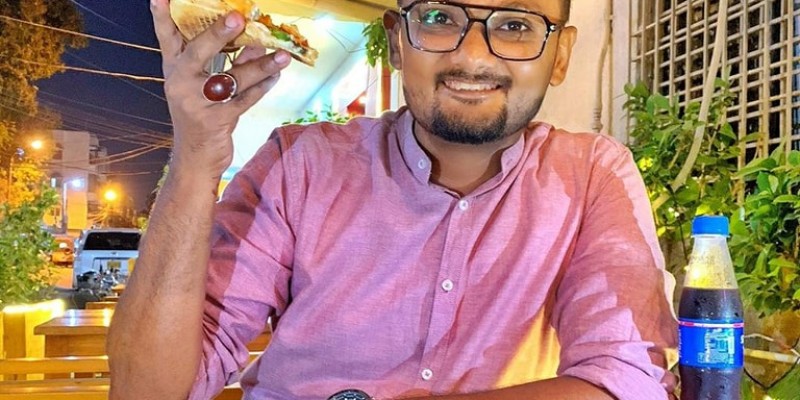 Lamosh Giga Byte with Fries & Drink For Rs.850/- 3 