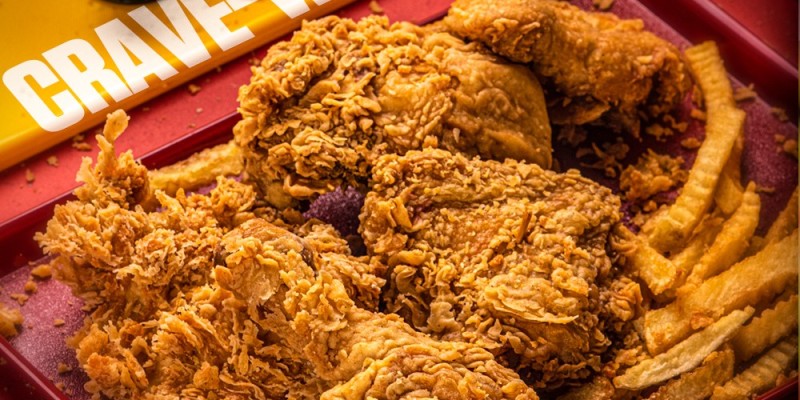 Clucky's Shareable Deal 2 For Rs.2199/- 3 