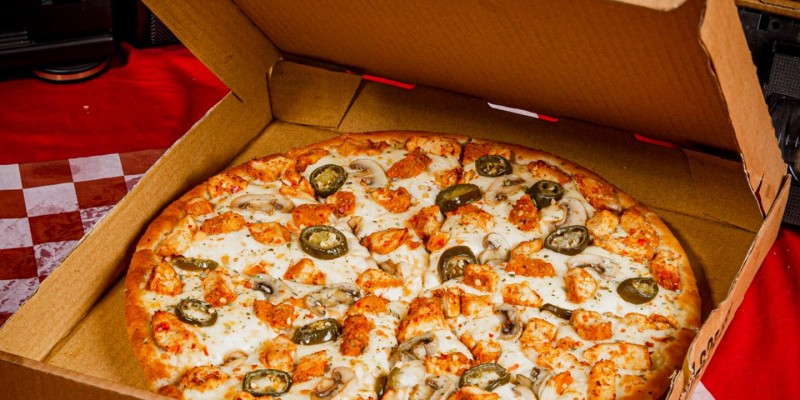 Pizza Max Regular Platter For Rs.690/- 3 