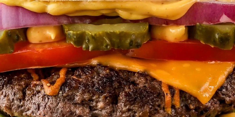 Burger O'Clock World Cup Deal for Rs.Rs.1992/- 3 