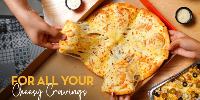 Pizzeria Hatrick Deal For Rs.1499/- 6 