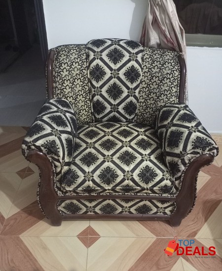 5 Seater Sofa Set (used) image 1