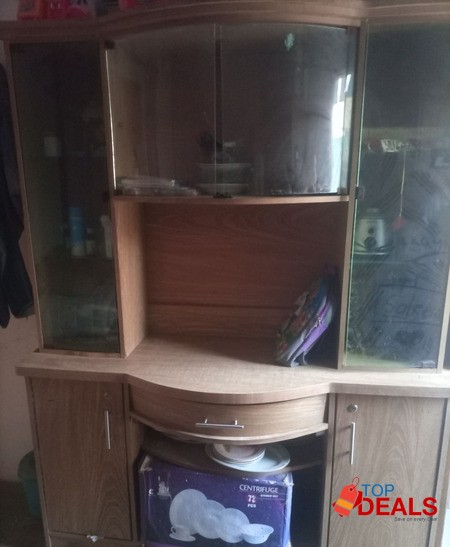 Divider and Dressing Table image 2